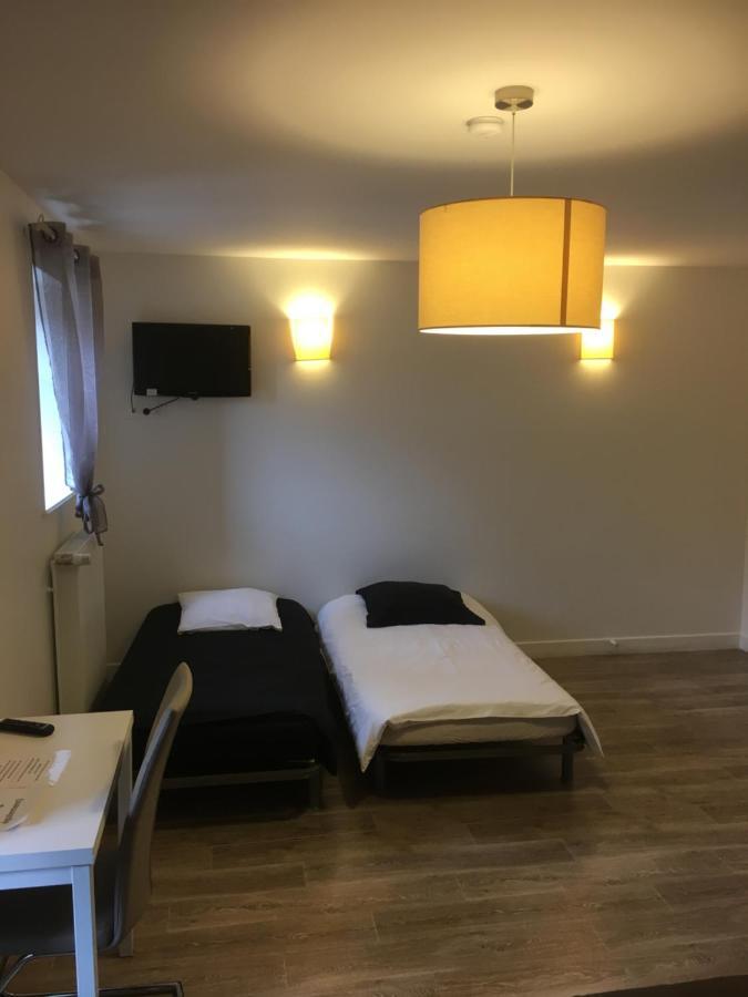 Chambres D'Hote Les Bredins Saint-Menoux Екстериор снимка