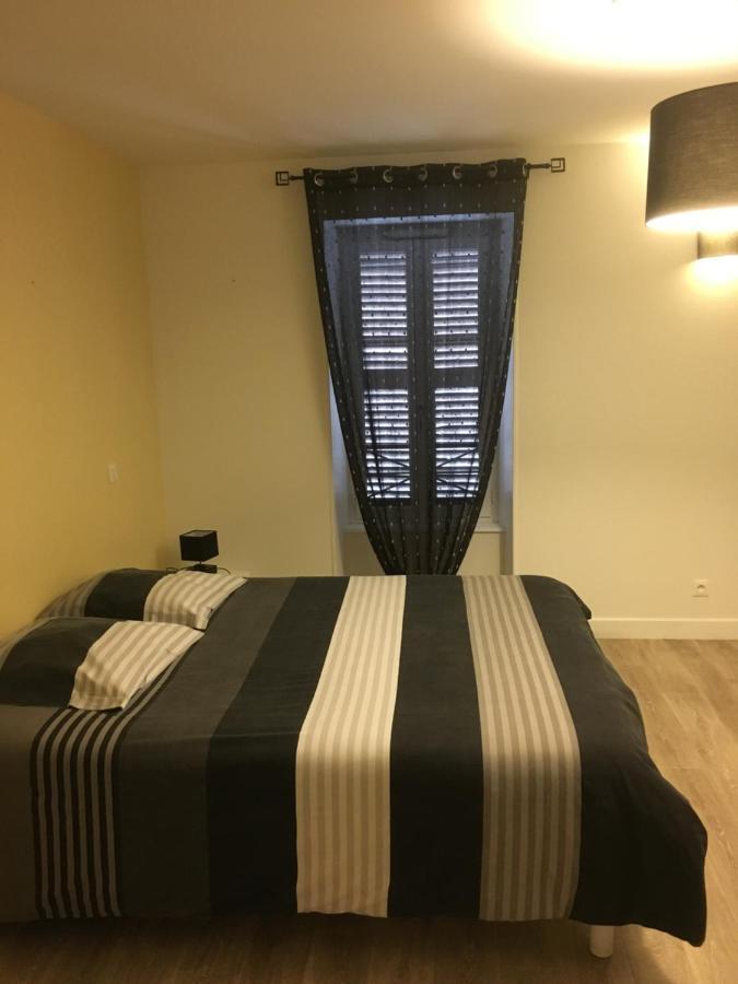 Chambres D'Hote Les Bredins Saint-Menoux Екстериор снимка